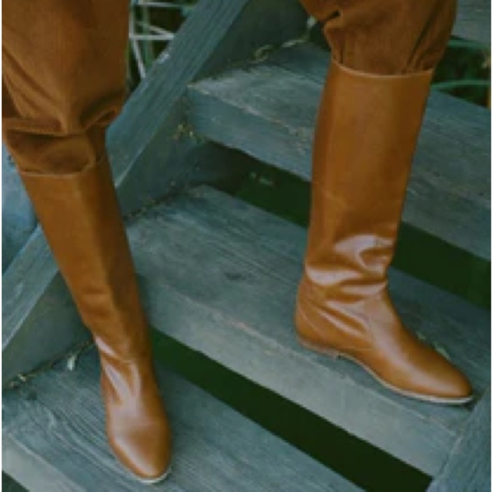 ILLARIA RIDING BOOT -- WHISKEY POLISHED CALF. NWOT. 38.5